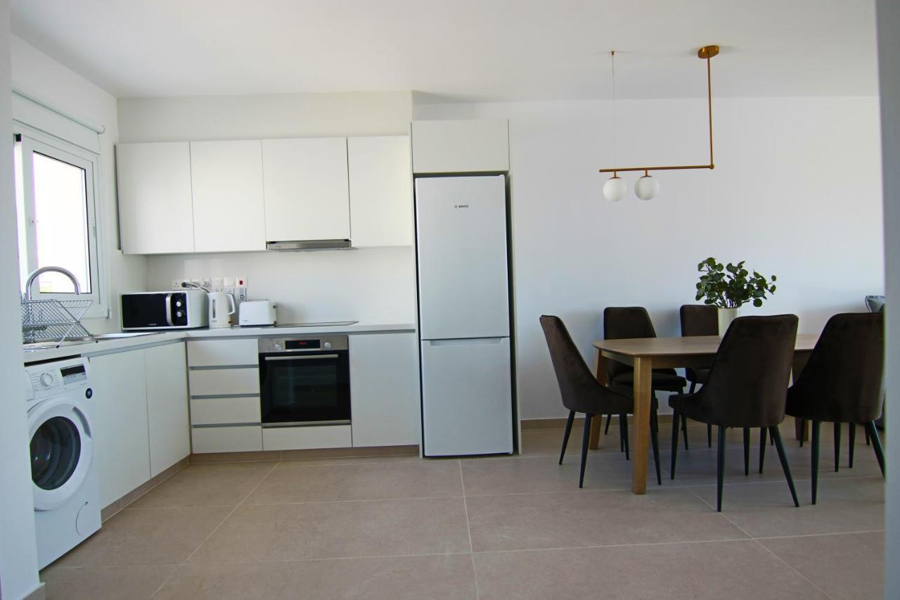 Апартаменты Phaedrus Living: Seaview Luxury Flat Limnaria 151 Пафос Экстерьер фото